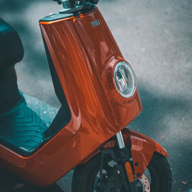 Motor Listrik dan Keselamatan Bonceng Anak: Apa yang Berbeda?